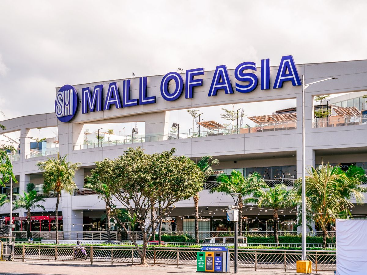 Family near a mall in Cavite — SM, Robinsons, and Walter Mart are all accessible from Imus and Lancaster New City